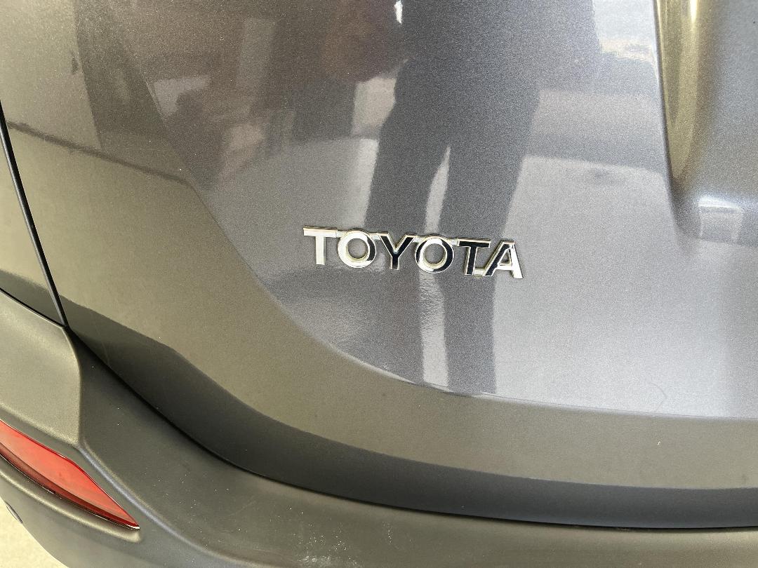 Photo '24' of Toyota Rav4