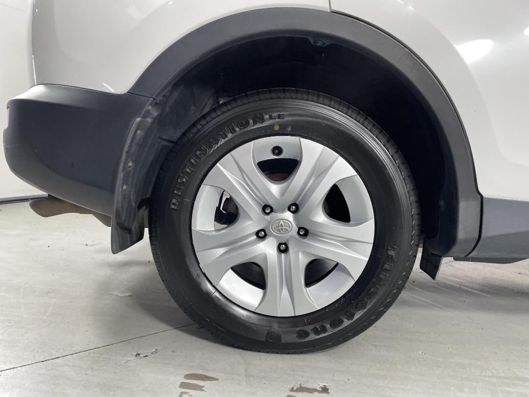 Photo '12' of Toyota Rav4