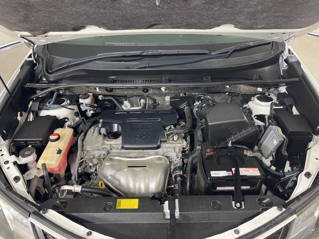 Photo '13' of Toyota Rav4