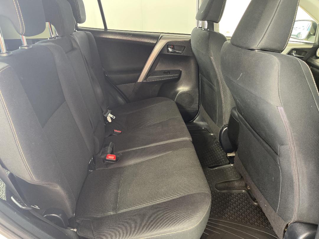 Photo '20' of Toyota Rav4