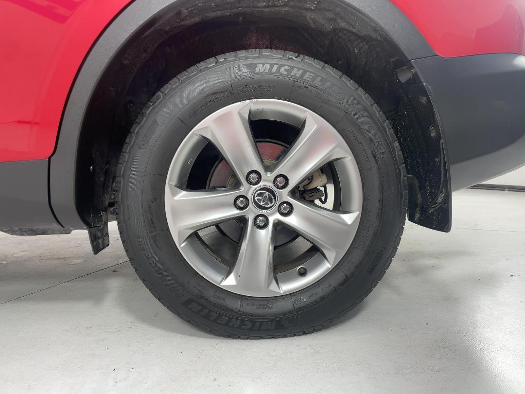 Photo '11' of Toyota Rav4