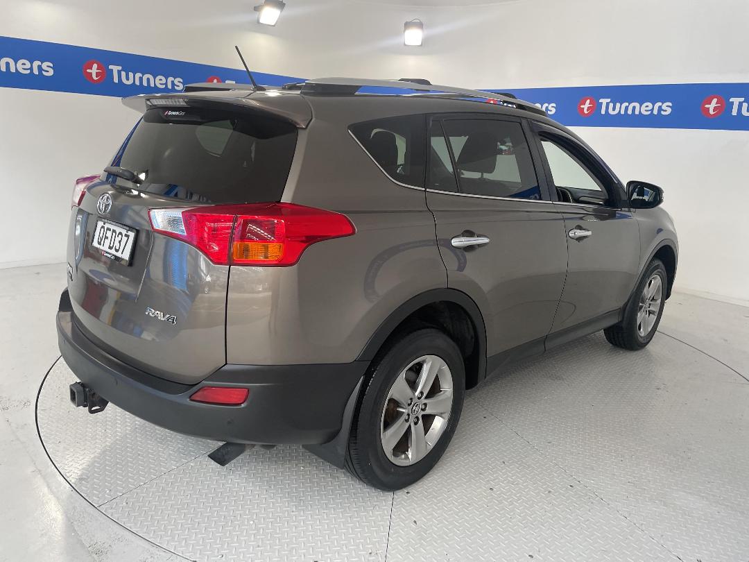 Photo '7' of Toyota Rav4