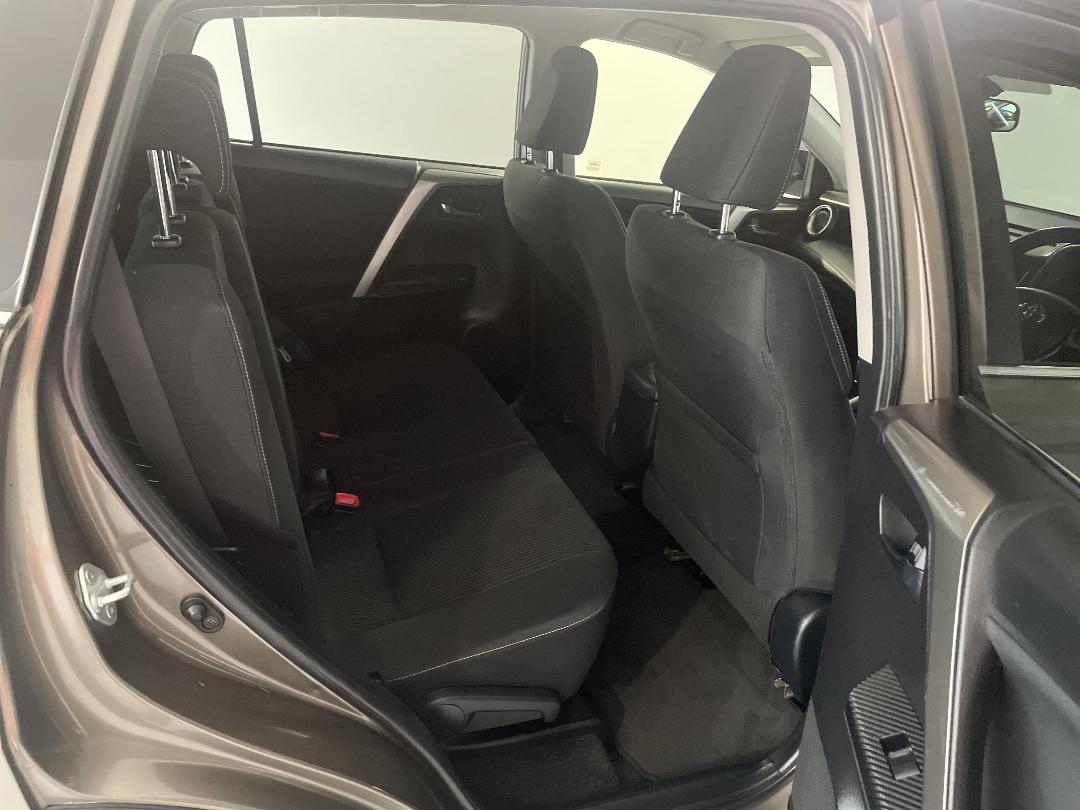 Photo '20' of Toyota Rav4