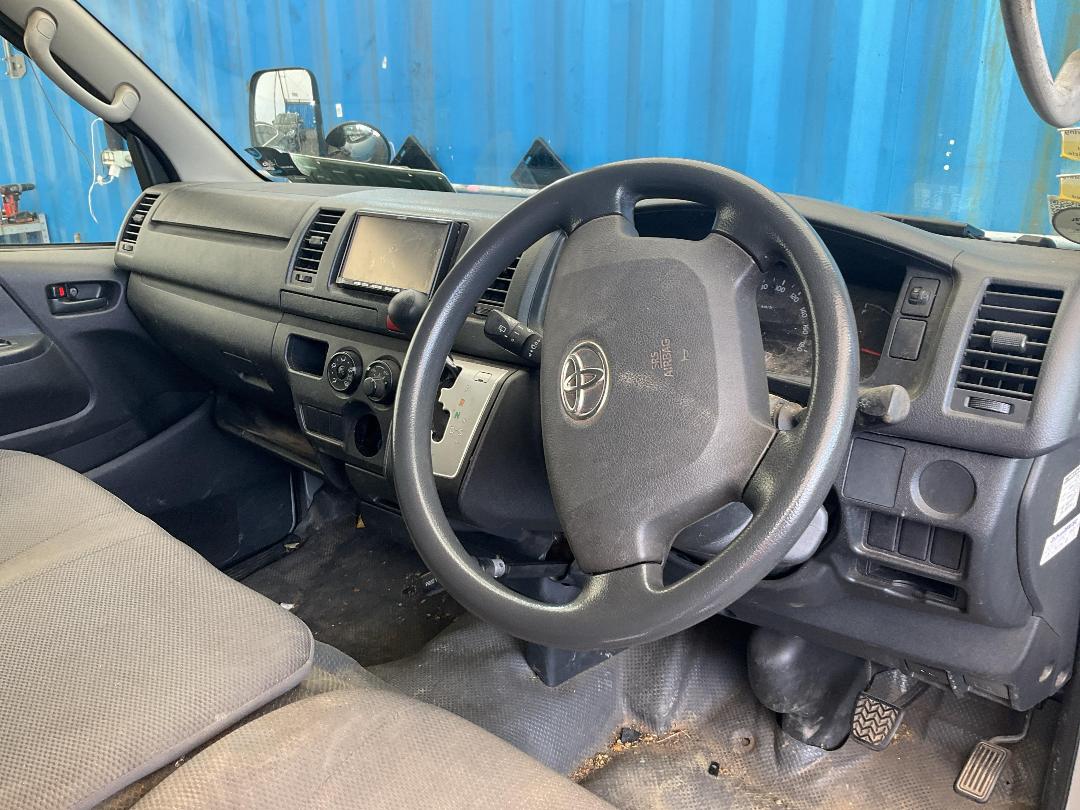 Photo '34' of Toyota Regius ACE VAN Photo '34' of Toyota Regius ACE VAN