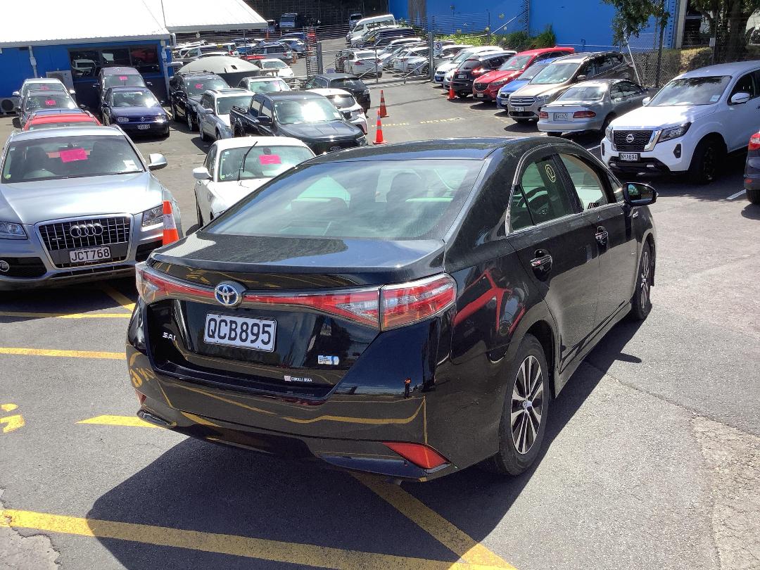 Photo '4' of Toyota SAI Photo '4' of Toyota SAI