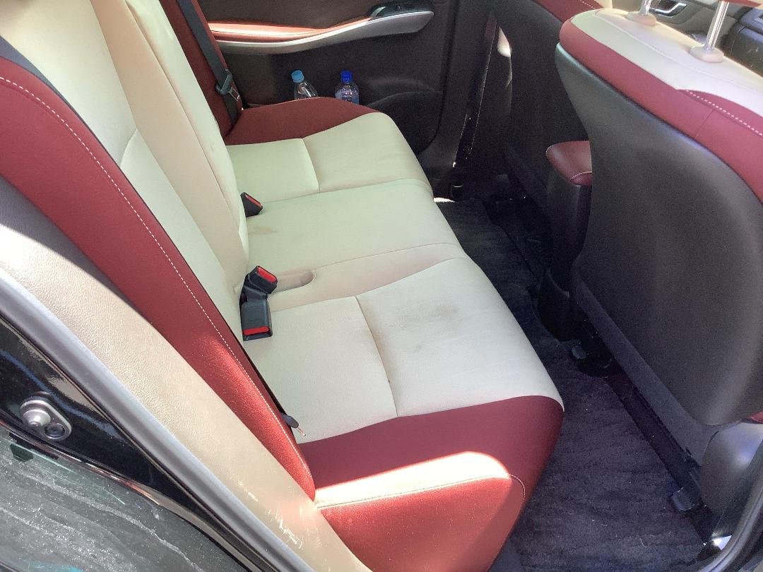 Photo '6' of Toyota SAI Photo '6' of Toyota SAI