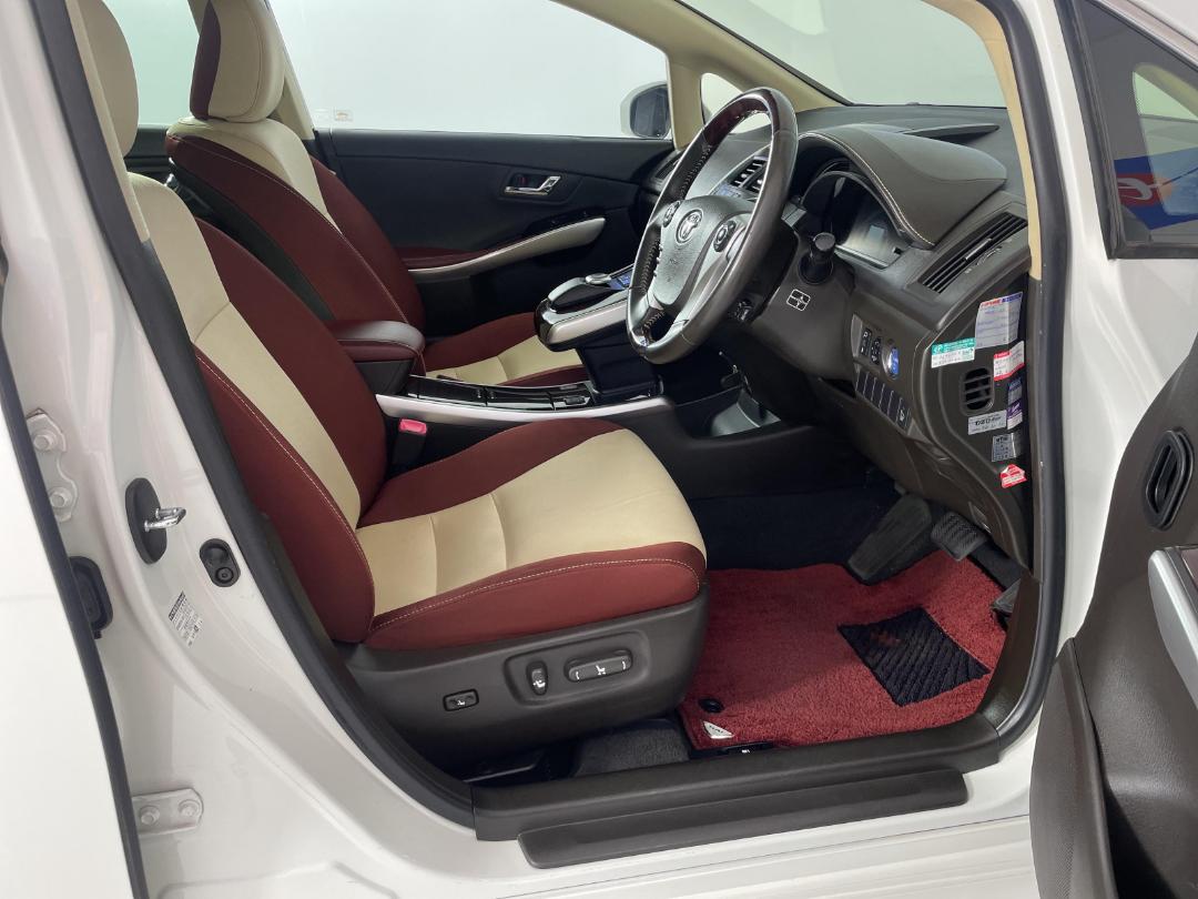 Photo '16' of Toyota SAI Photo '16' of Toyota SAI