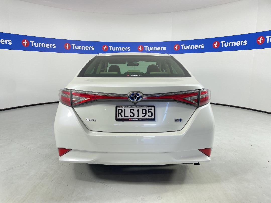 Photo '6' of Toyota SAI Photo '6' of Toyota SAI