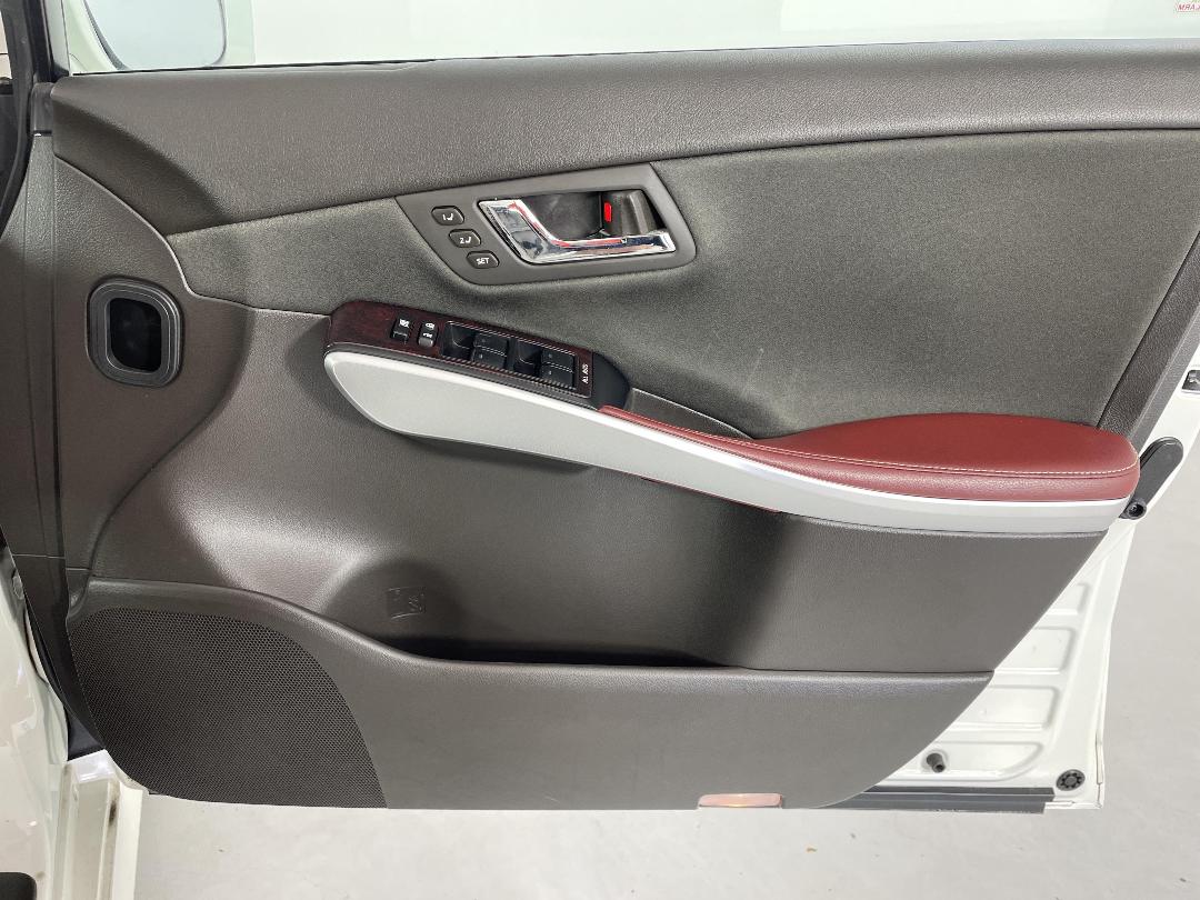 Photo '15' of Toyota SAI Photo '15' of Toyota SAI