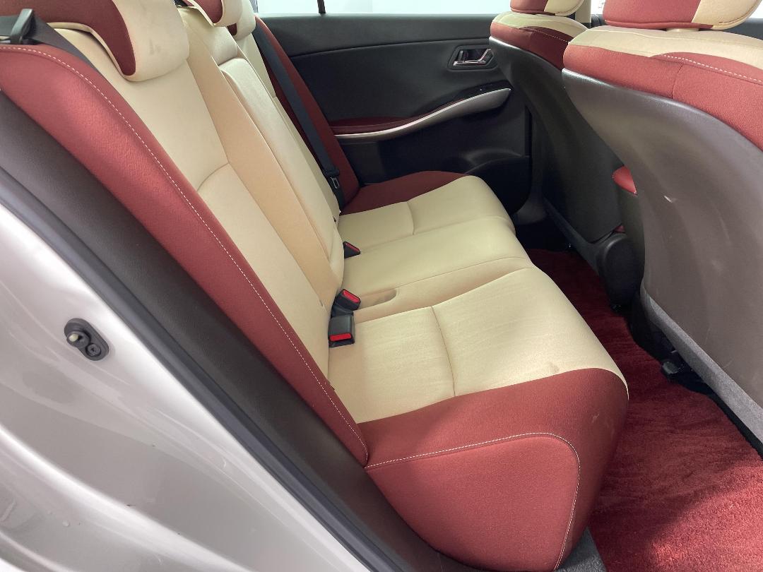 Photo '20' of Toyota SAI Photo '20' of Toyota SAI