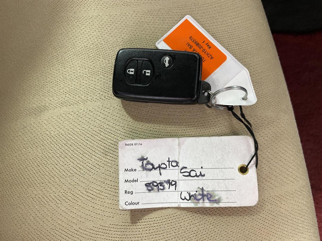 Photo '22' of Toyota SAI Photo '22' of Toyota SAI