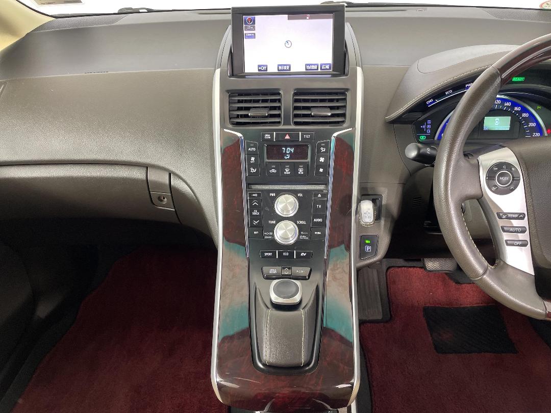 Photo '18' of Toyota SAI Photo '18' of Toyota SAI