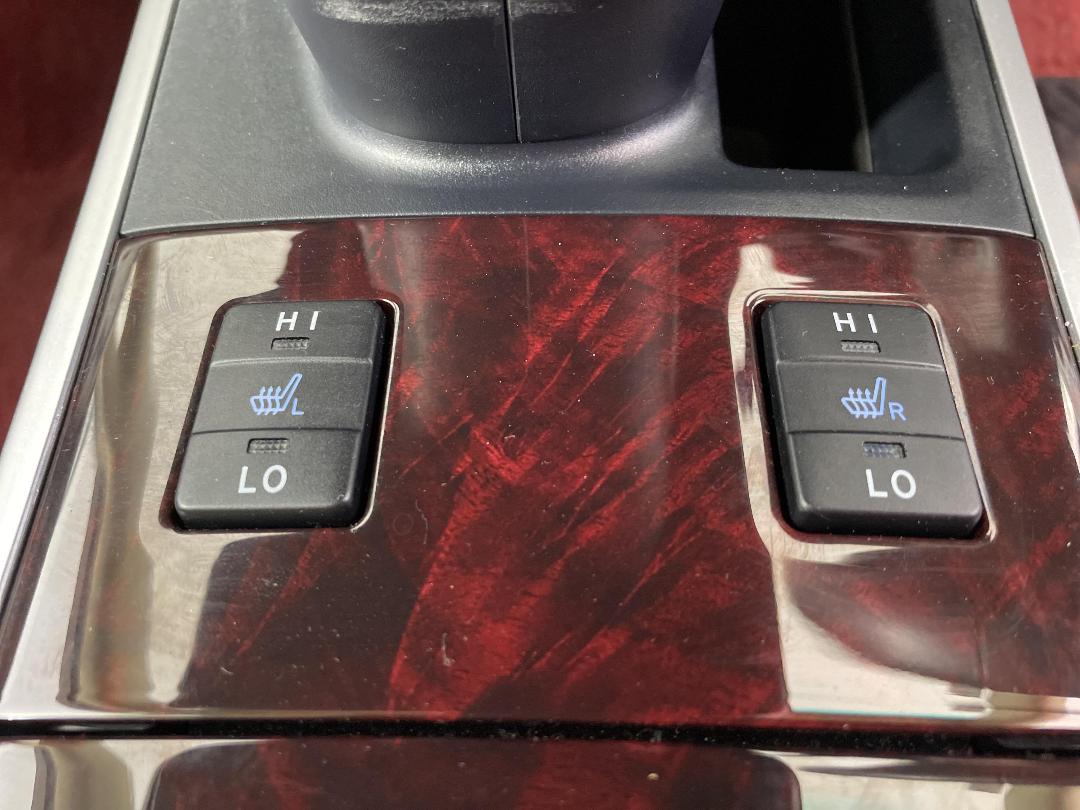 Photo '28' of Toyota SAI Photo '28' of Toyota SAI