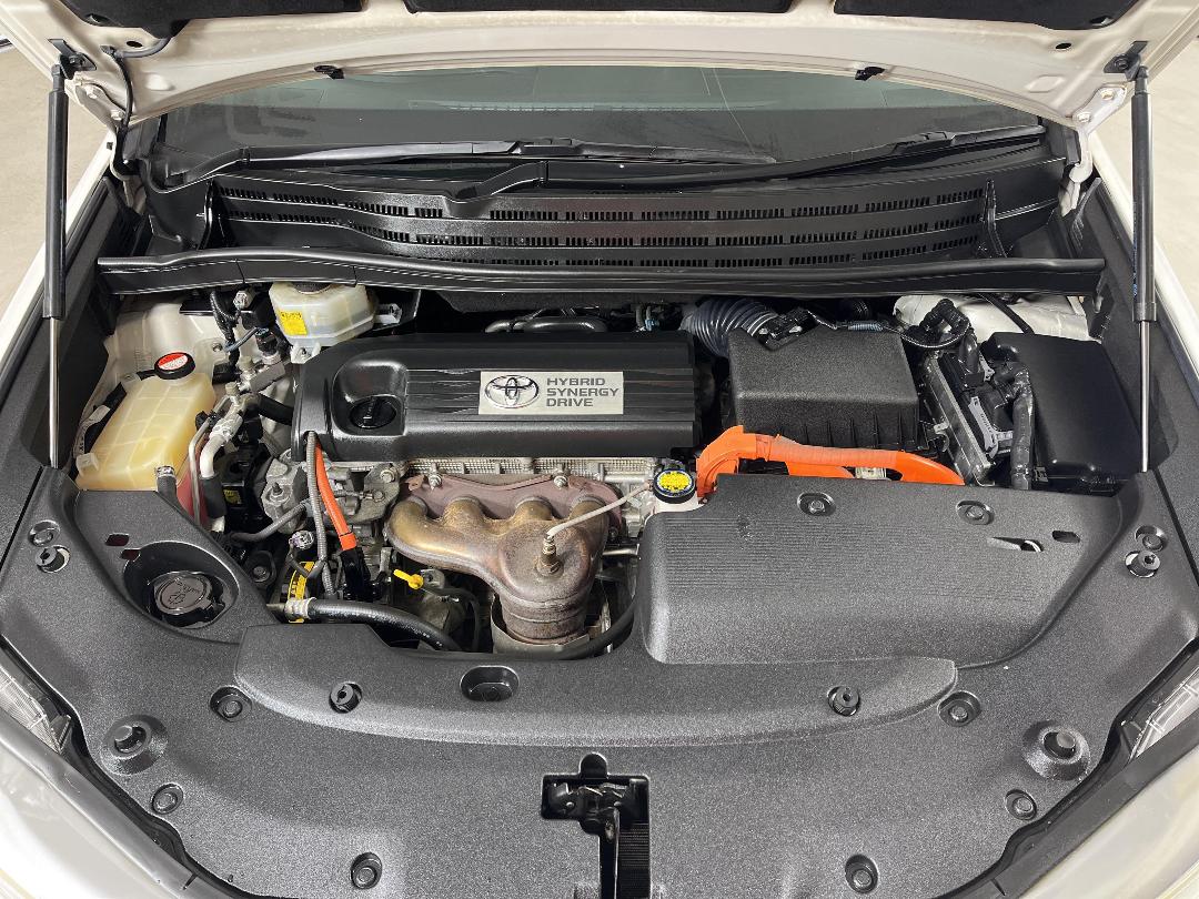 Photo '13' of Toyota SAI