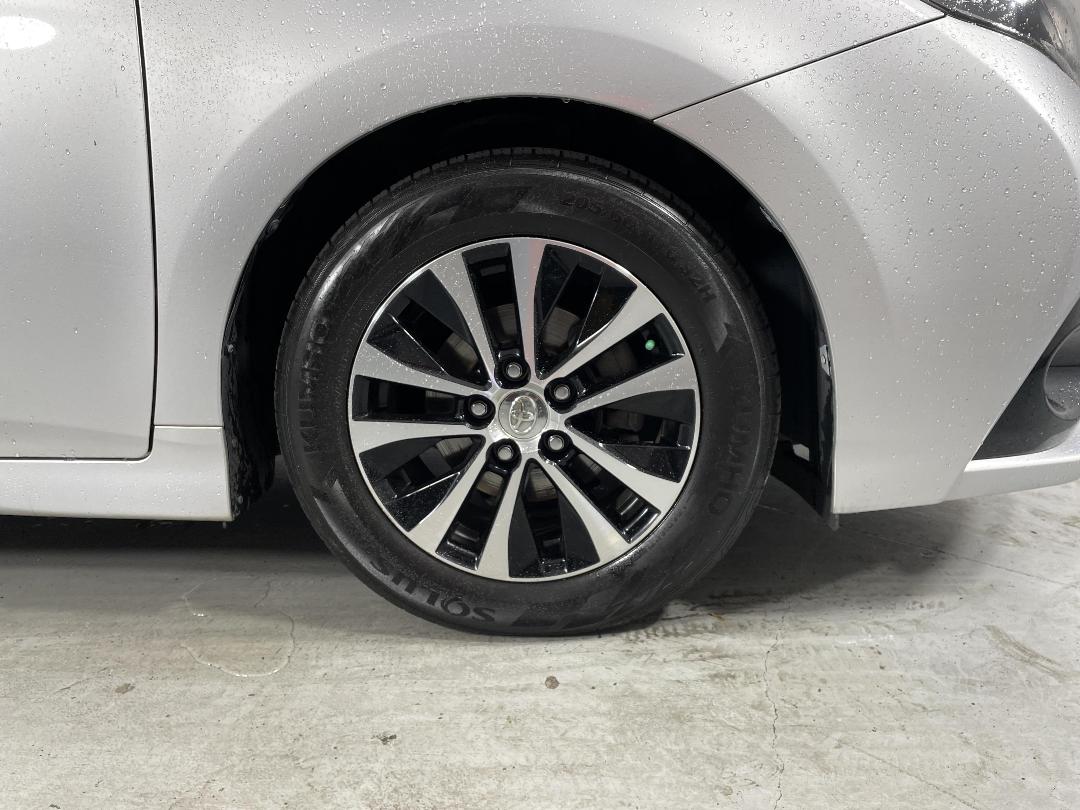 Photo '9' of Toyota SAI Photo '9' of Toyota SAI