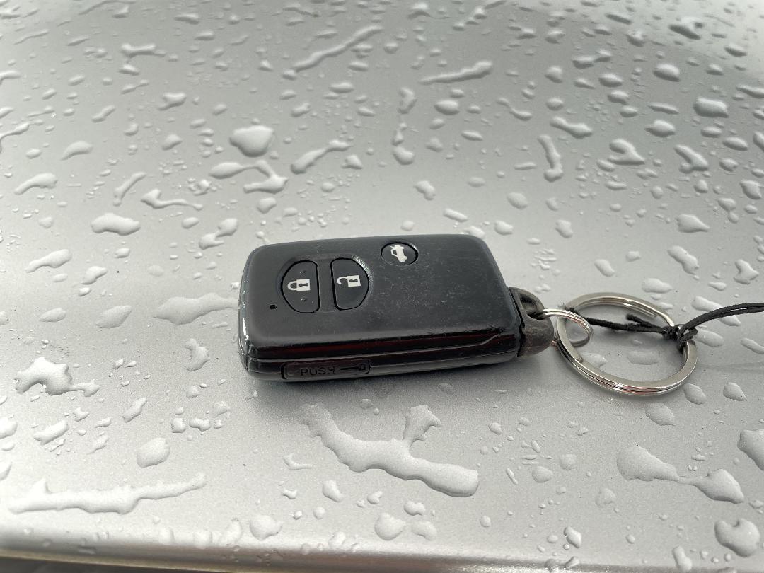 Photo '22' of Toyota SAI Photo '22' of Toyota SAI