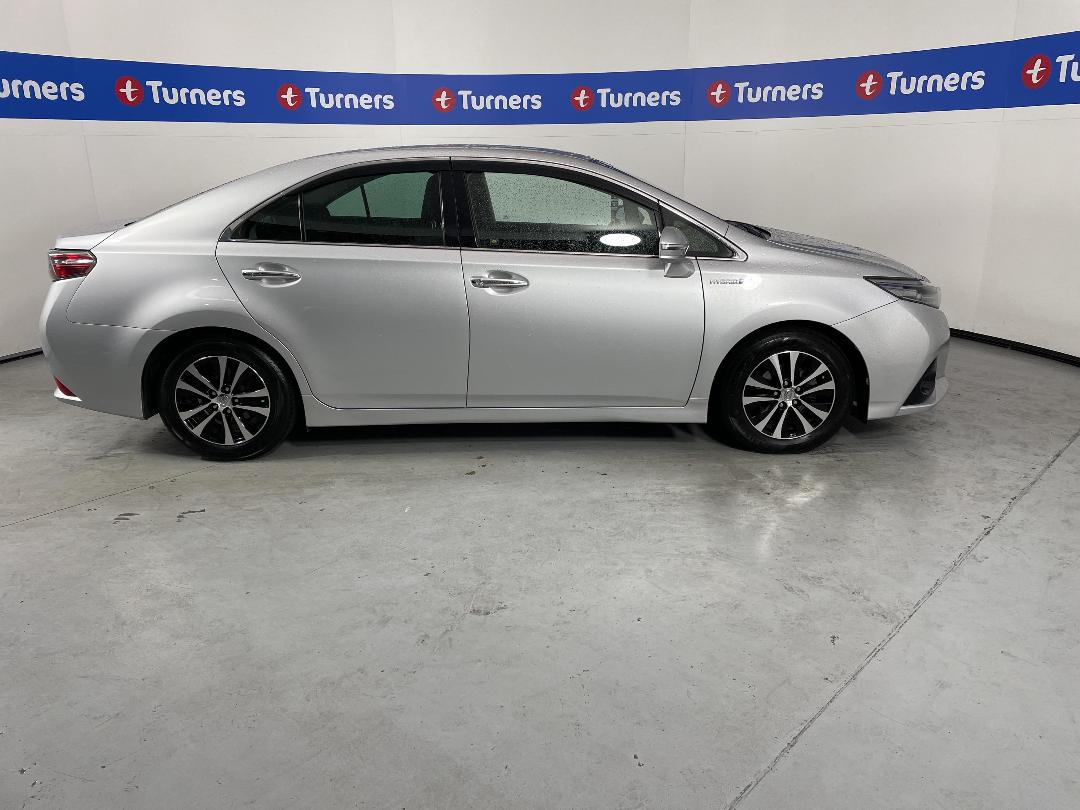 Photo '23' of Toyota SAI Photo '23' of Toyota SAI