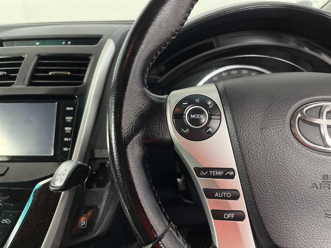 Photo '26' of Toyota SAI Photo '26' of Toyota SAI