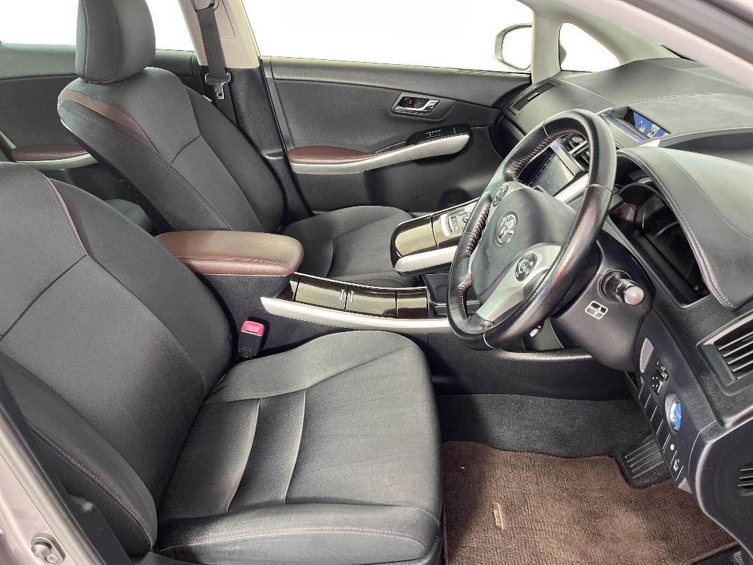 Photo '16' of Toyota SAI