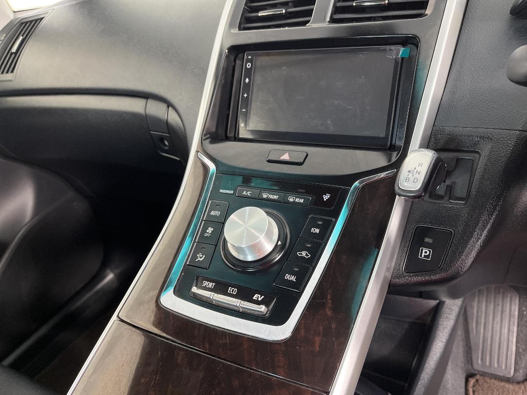 Photo '18' of Toyota SAI