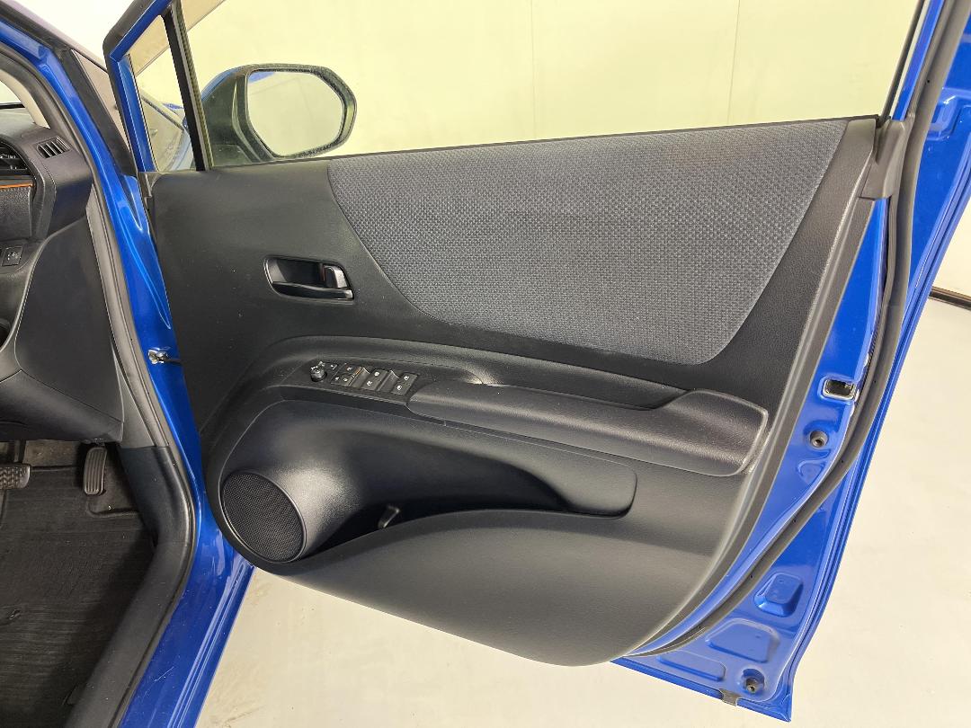 Photo '15' of Toyota Sienta Photo '15' of Toyota Sienta