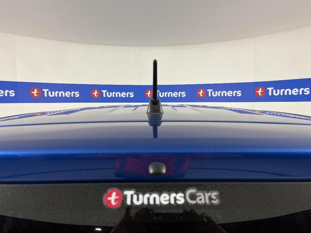 Photo '27' of Toyota Sienta Photo '27' of Toyota Sienta