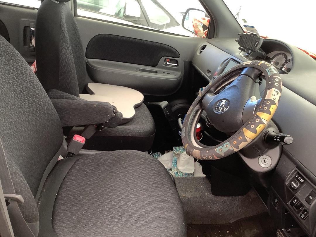 Photo '8' of Toyota Sienta Photo '8' of Toyota Sienta