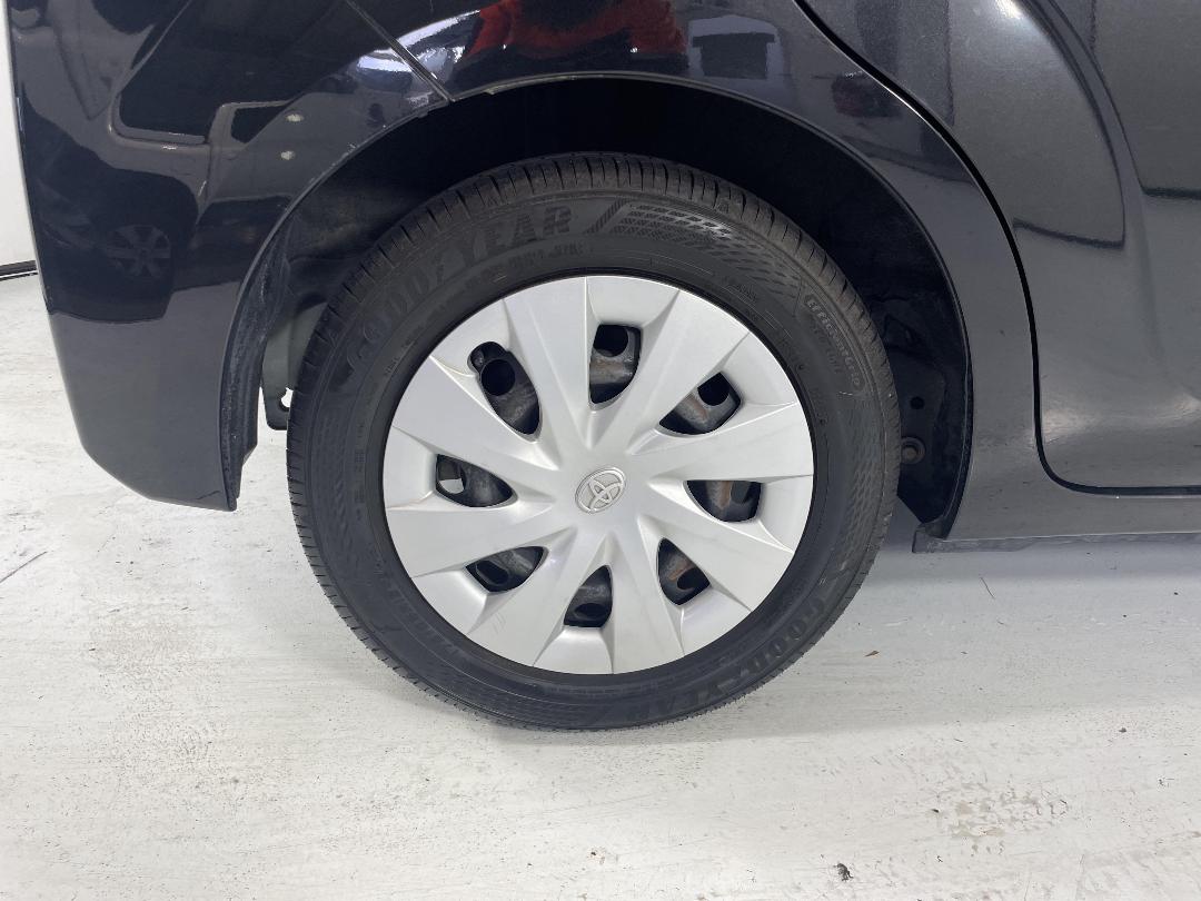 Photo '12' of Toyota Spade