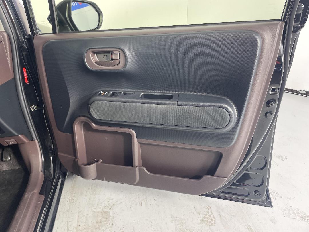 Photo '15' of Toyota Spade