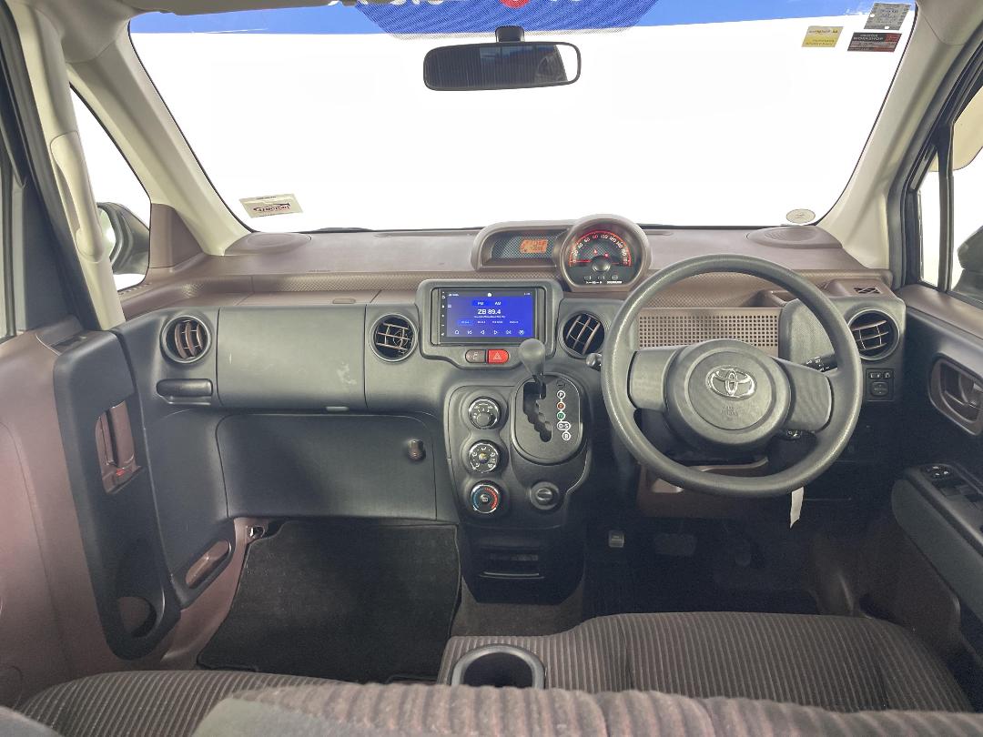 Photo '17' of Toyota Spade