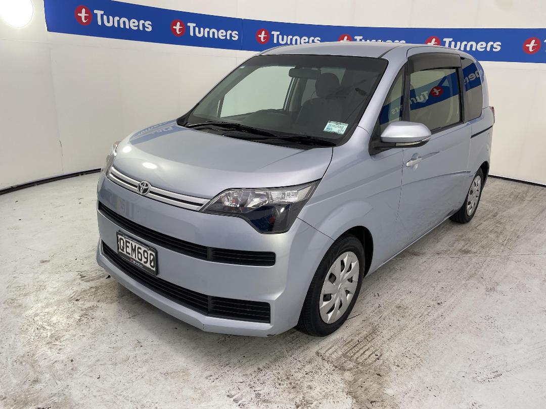 Photo '4' of Toyota Spade