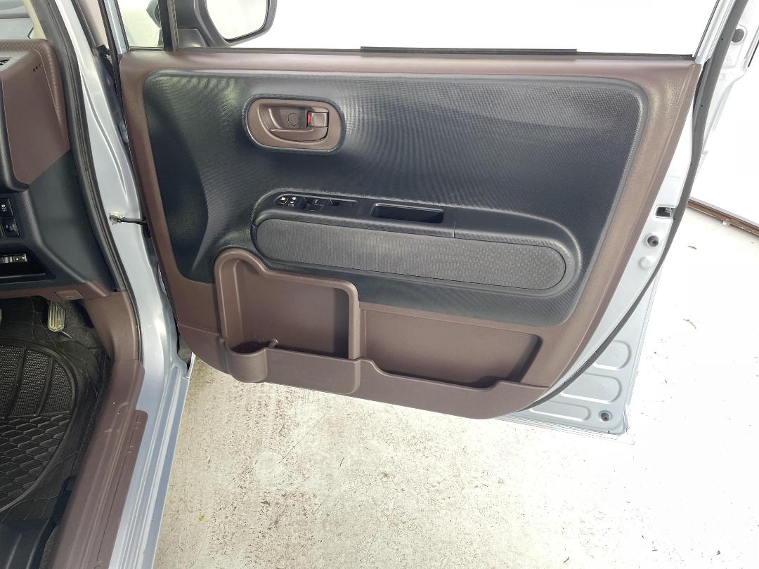 Photo '15' of Toyota Spade