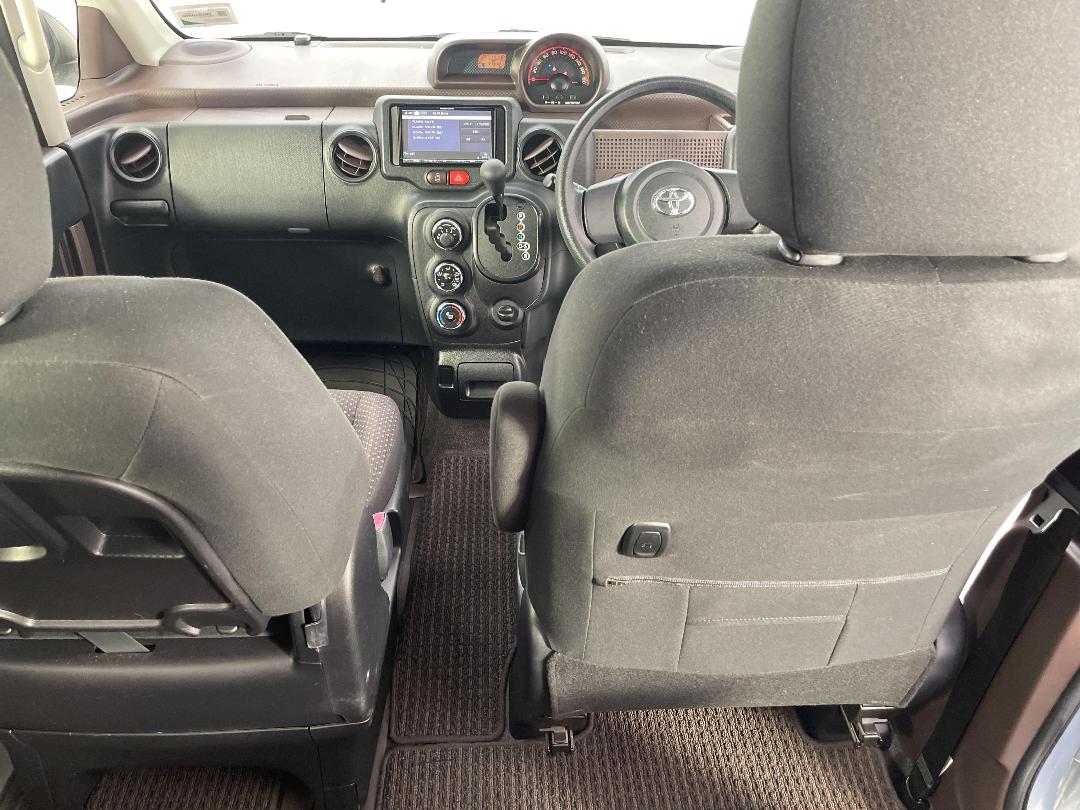 Photo '18' of Toyota Spade