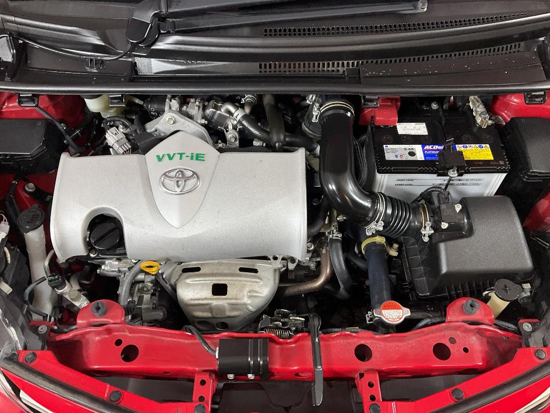 Photo '13' of Toyota Vitz