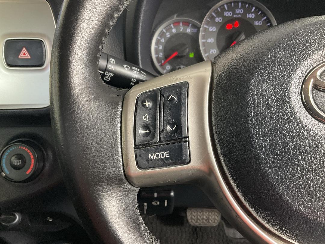 Photo '27' of Toyota Vitz