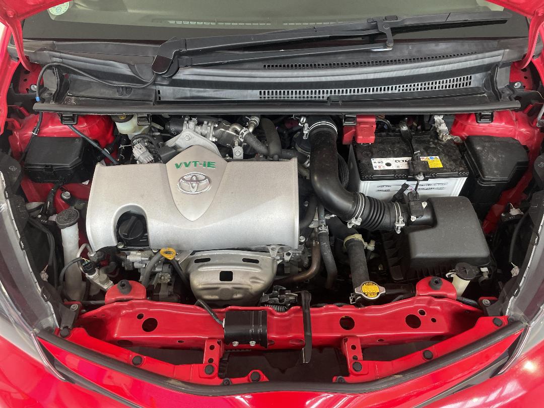 Photo '13' of Toyota Vitz