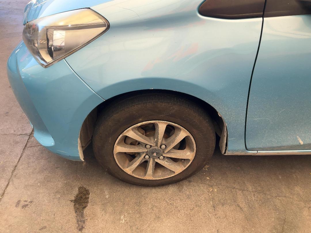 Photo '9' of Toyota Vitz