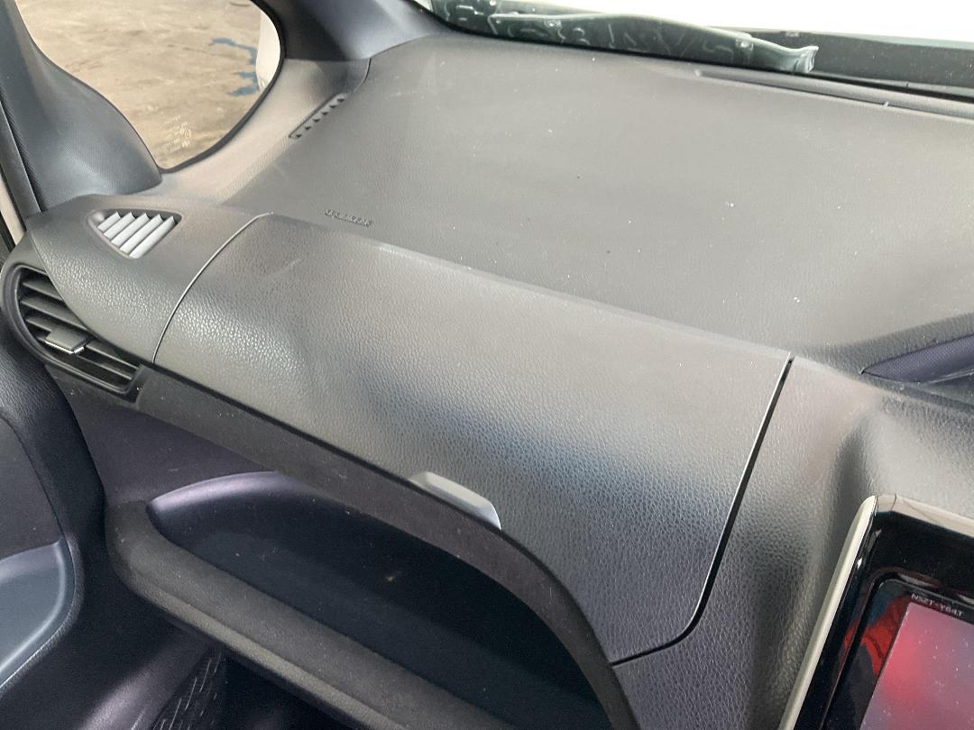 Photo '26' of Toyota Voxy Hybrid Photo '26' of Toyota Voxy Hybrid