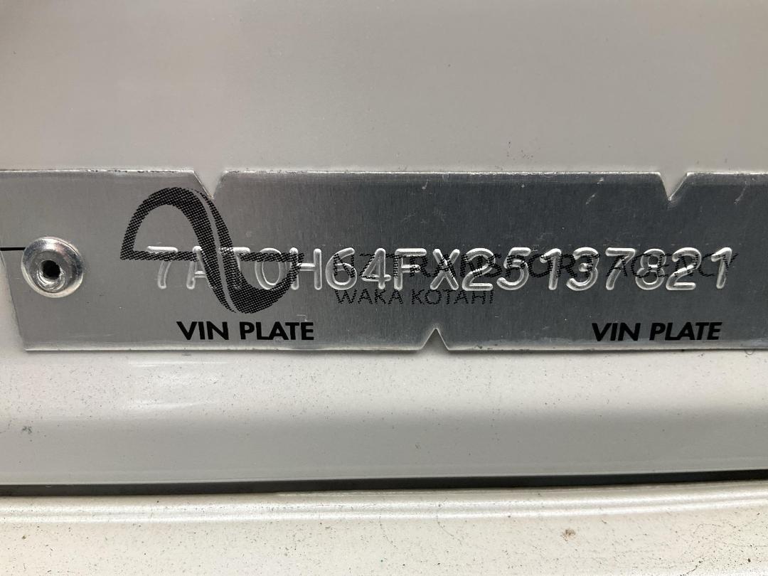 Photo '34' of Toyota Voxy Hybrid Photo '34' of Toyota Voxy Hybrid