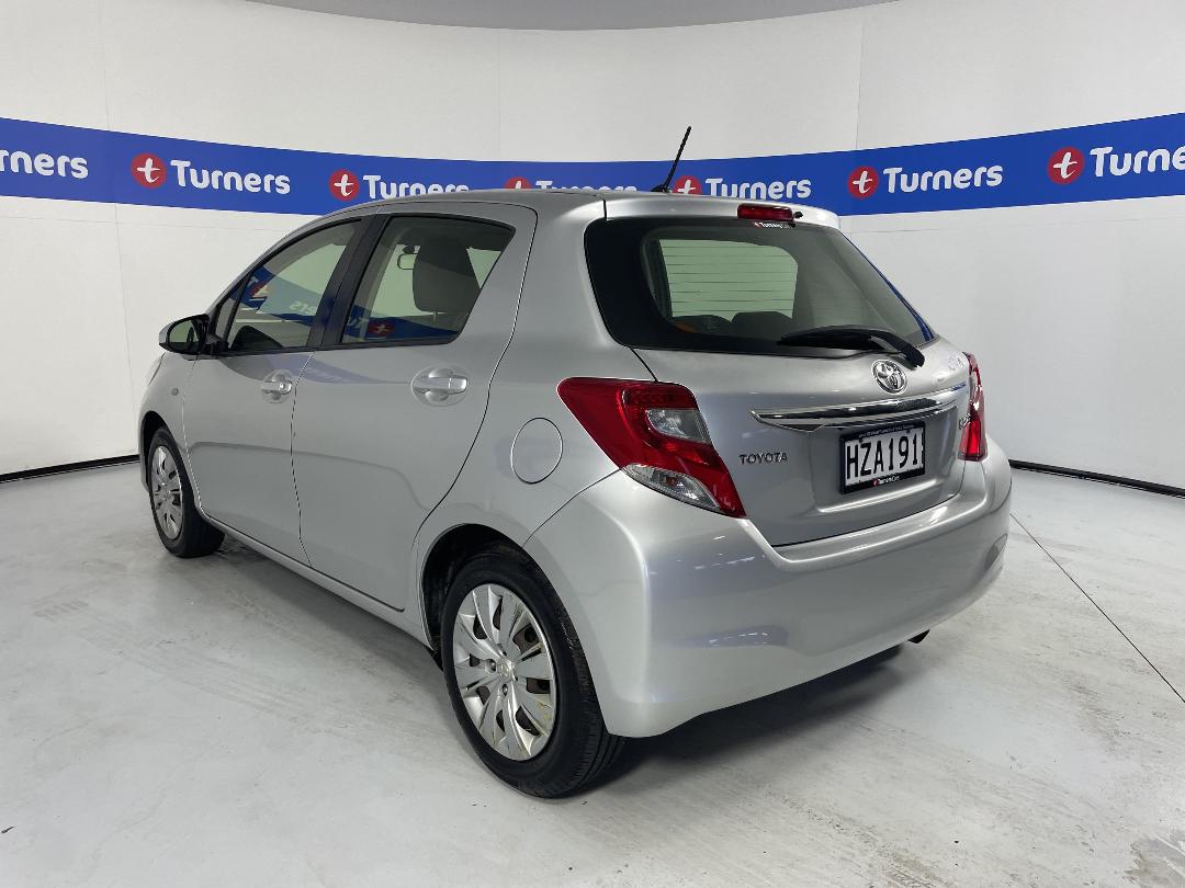 Photo '5' of Toyota Yaris