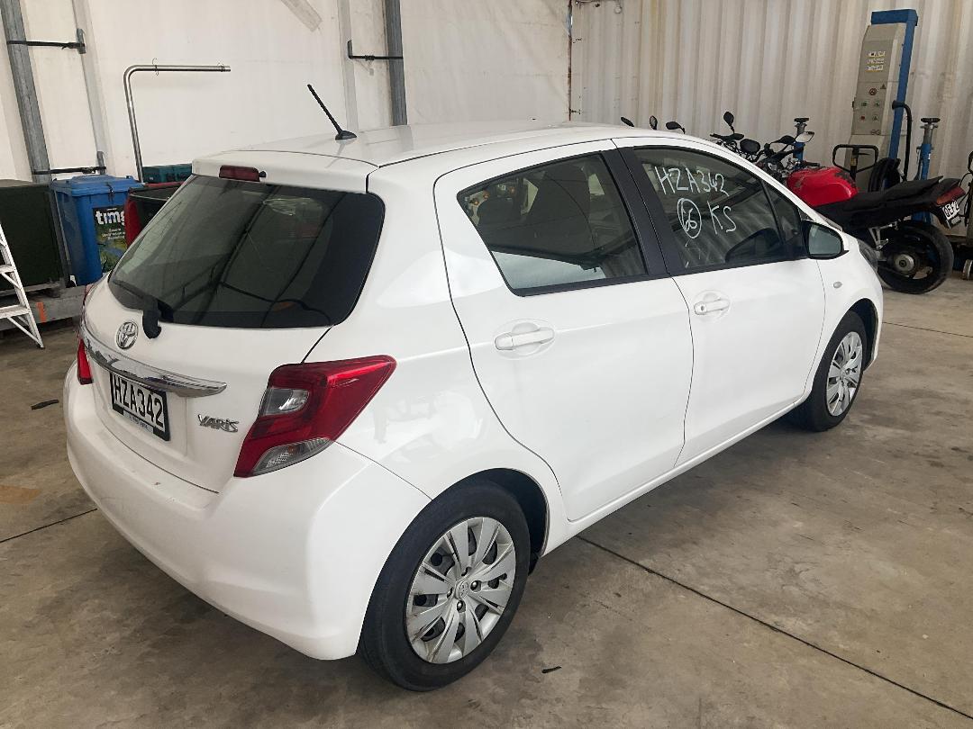 Photo '6' of Toyota Yaris GX Photo '6' of Toyota Yaris GX