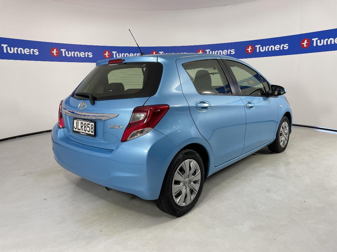 Photo '7' of Toyota Yaris