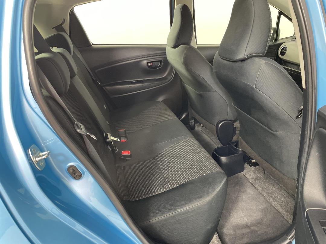 Photo '20' of Toyota Yaris