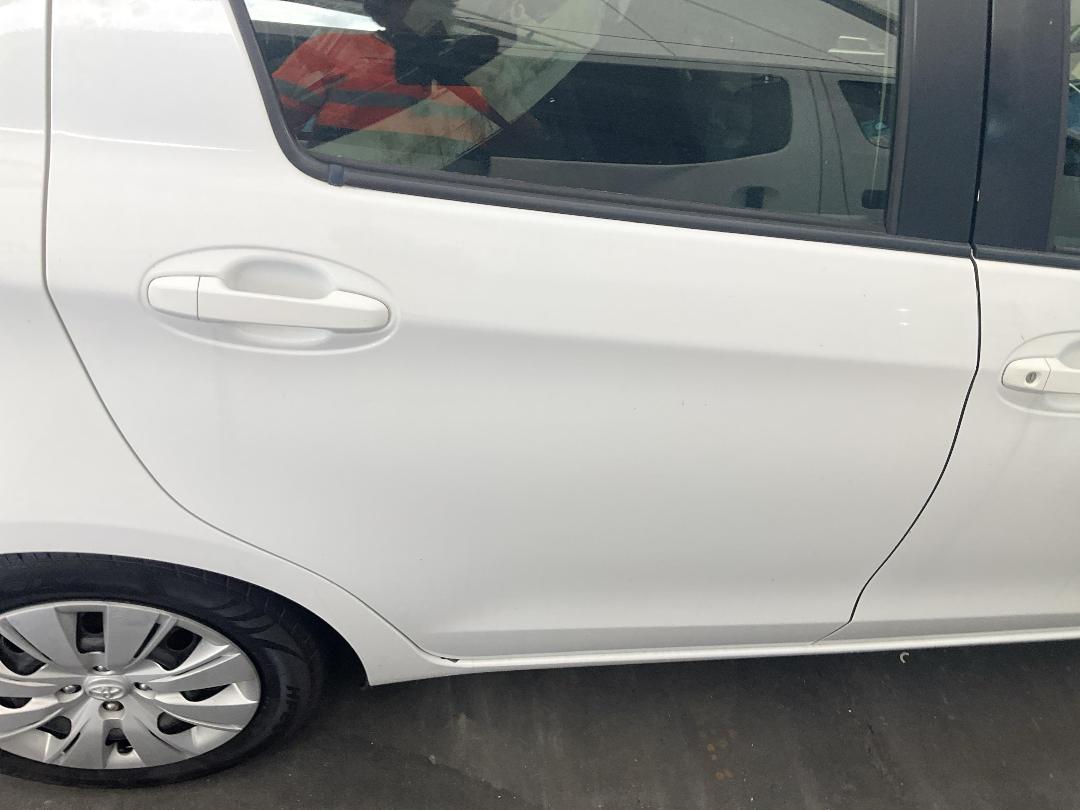 Photo '14' of Toyota Yaris GX