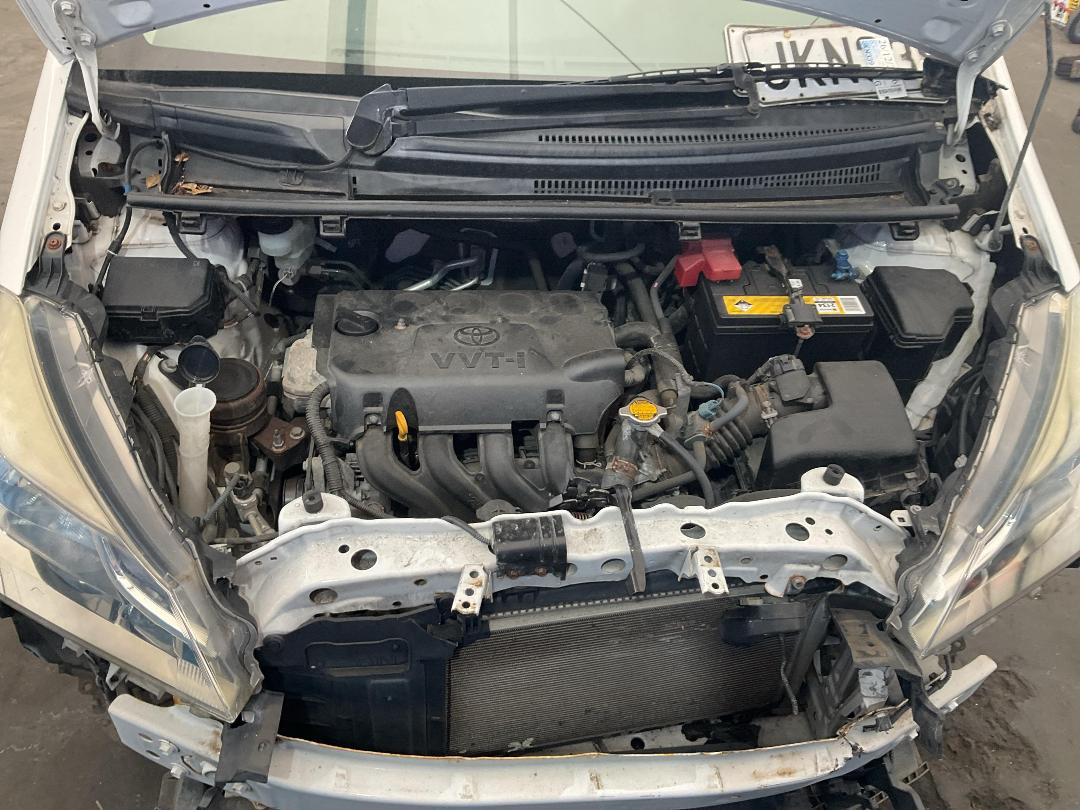 Photo '15' of Toyota Yaris GX