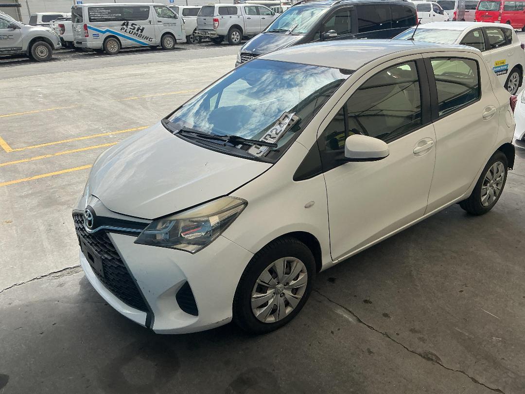 Photo '5' of Toyota Yaris GX