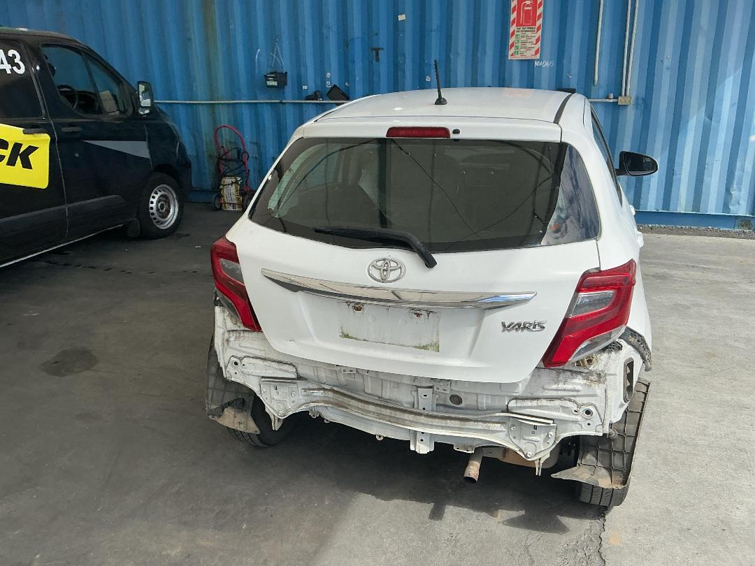 Photo '12' of Toyota Yaris GX