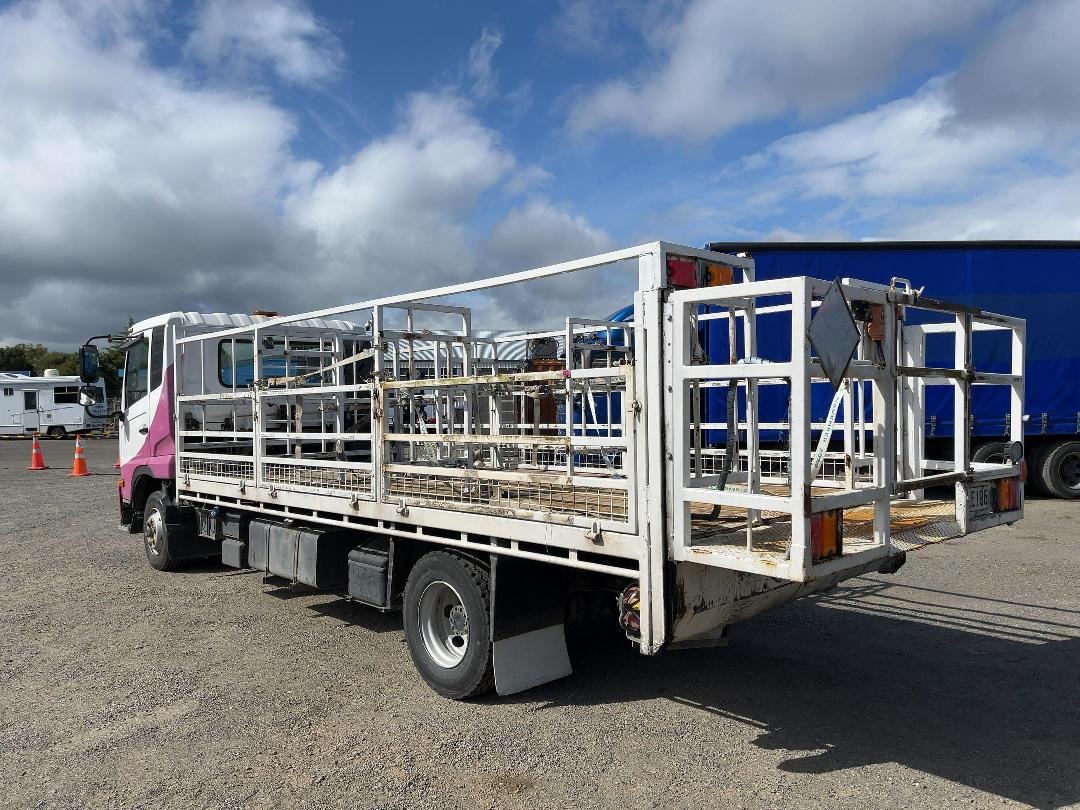 Photo '6' of UD Trucks MK11250 Gas Bottle Truck Photo '6' of UD Trucks MK11250 Gas Bottle Truck