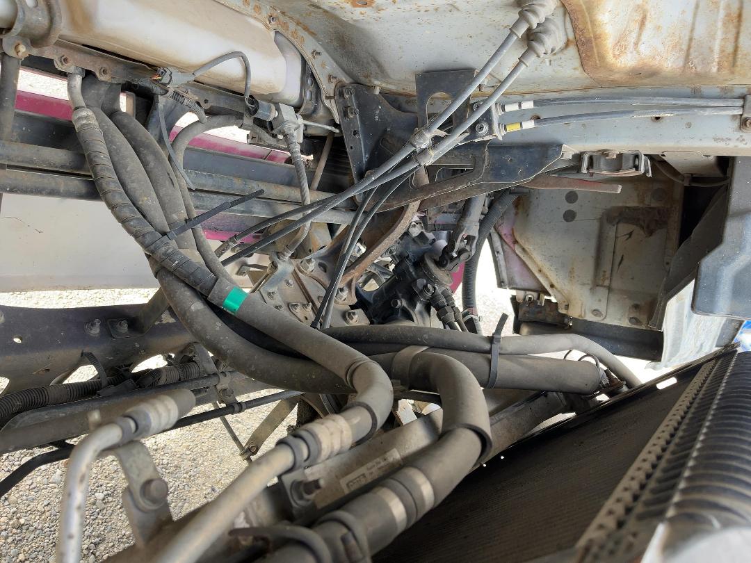 Photo '16' of UD Trucks MK11250 Gas Bottle Truck Photo '16' of UD Trucks MK11250 Gas Bottle Truck