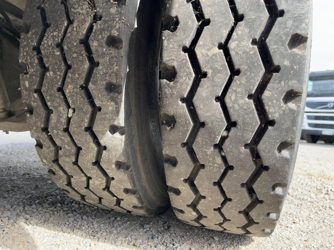 Photo '45' of UD Trucks MK11250 Gas Bottle Truck Photo '45' of UD Trucks MK11250 Gas Bottle Truck